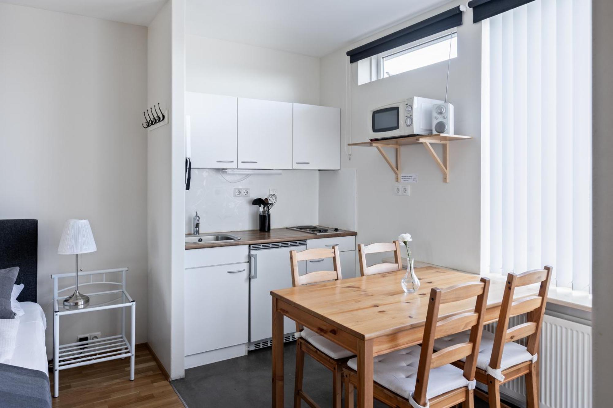 South Central Apartments Brautarholt Bagian luar foto