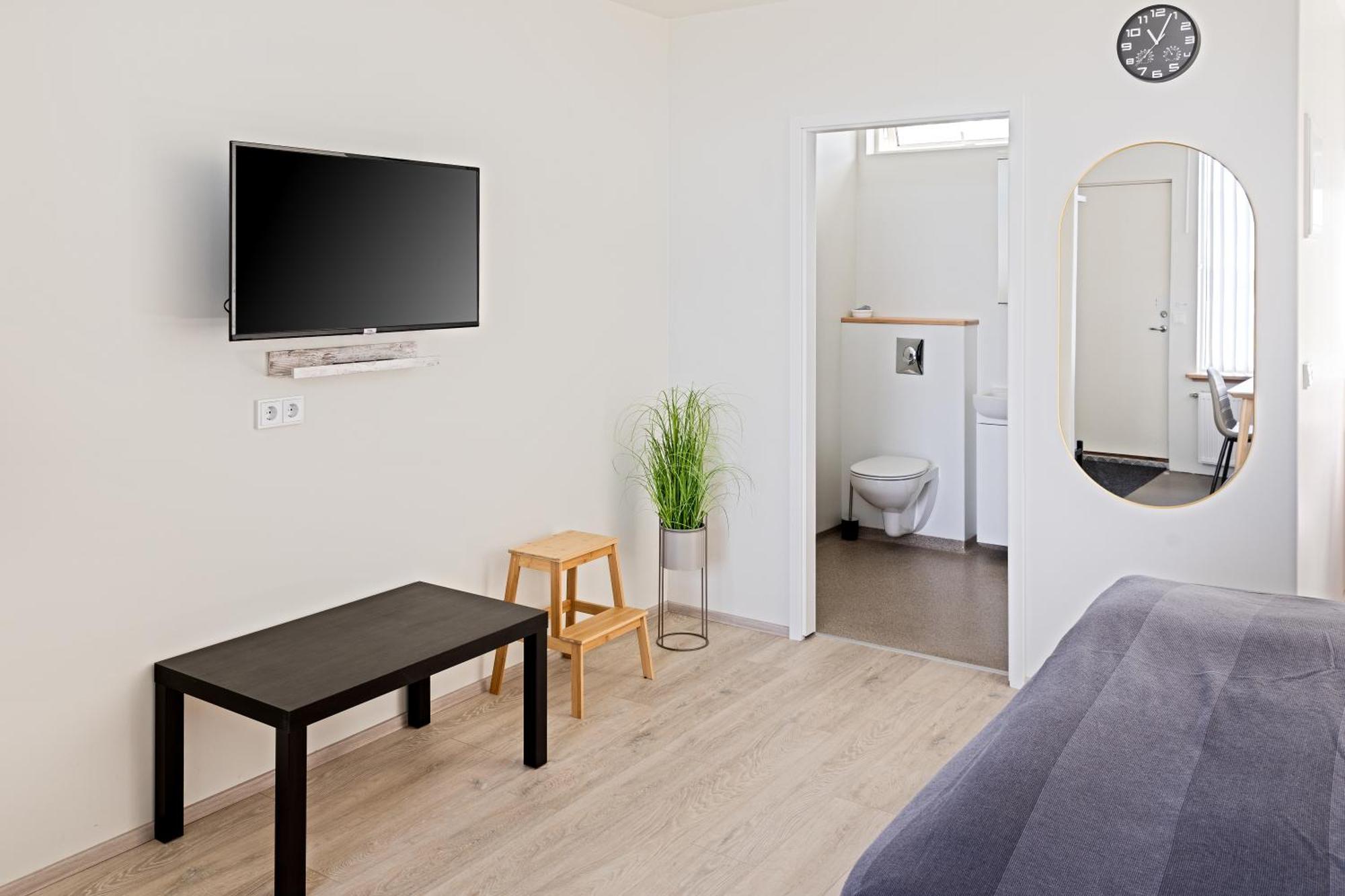 South Central Apartments Brautarholt Bagian luar foto