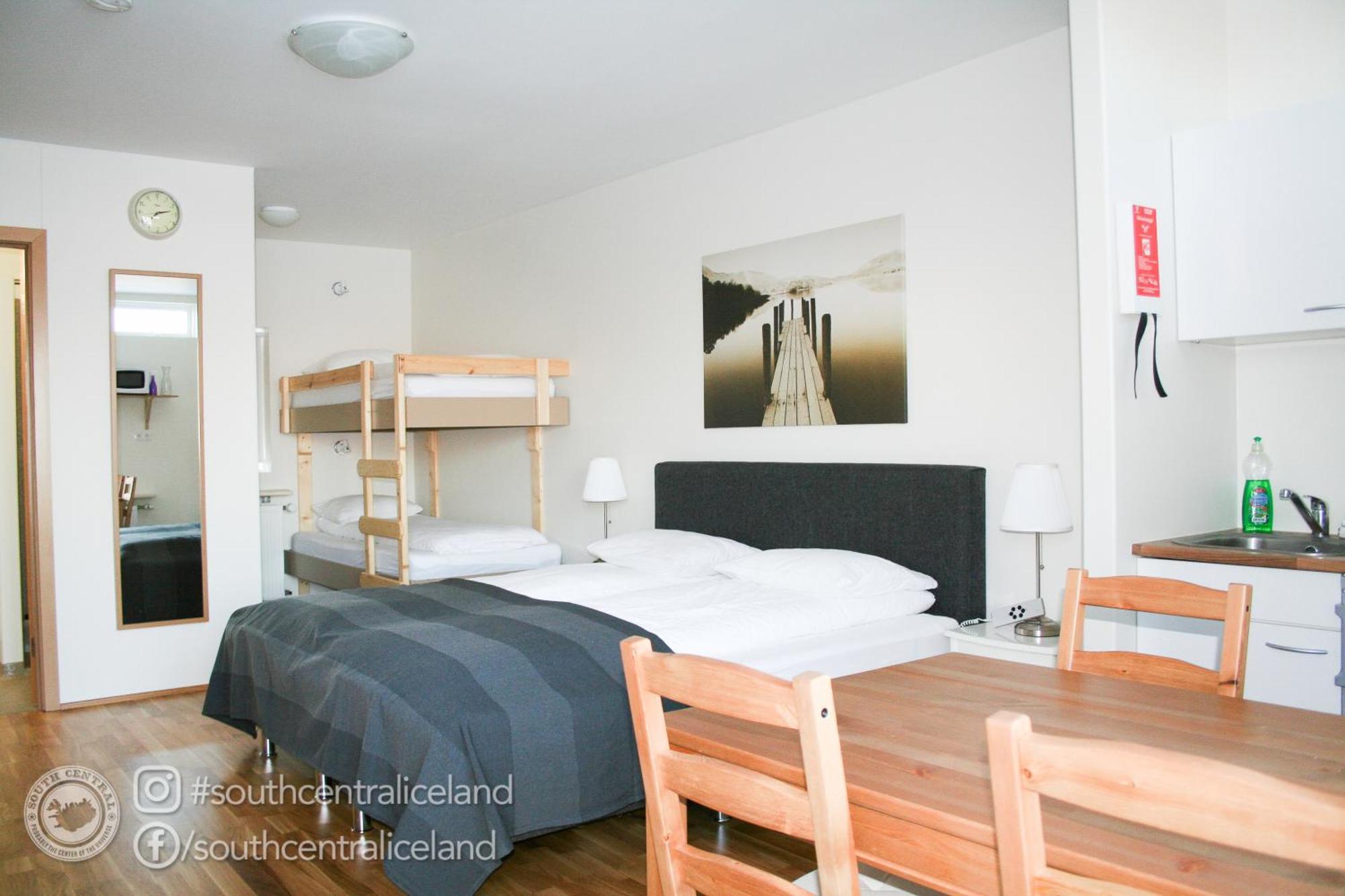 South Central Apartments Brautarholt Bagian luar foto