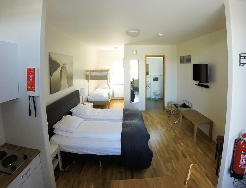South Central Apartments Brautarholt Bagian luar foto